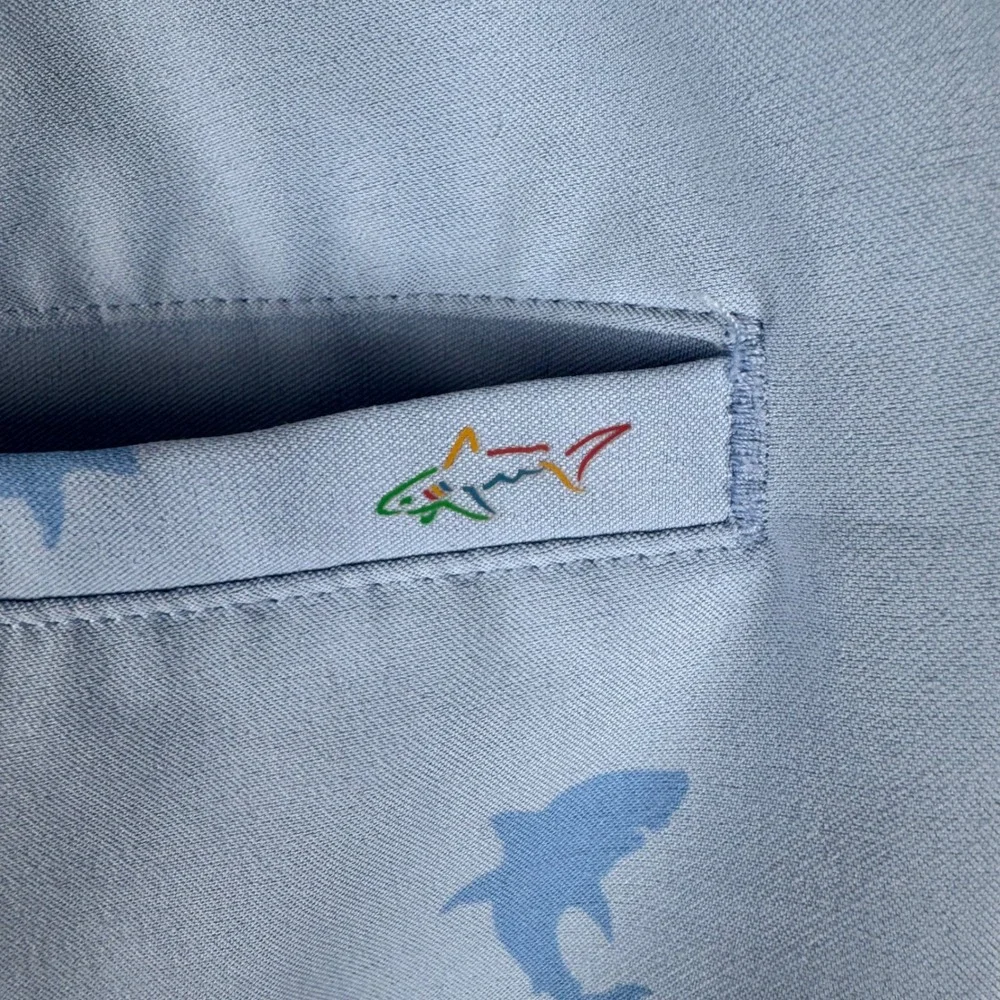 Greg Norman Shark Print Golf Shorts Light Blue Mens 36 Performance Stretch 9